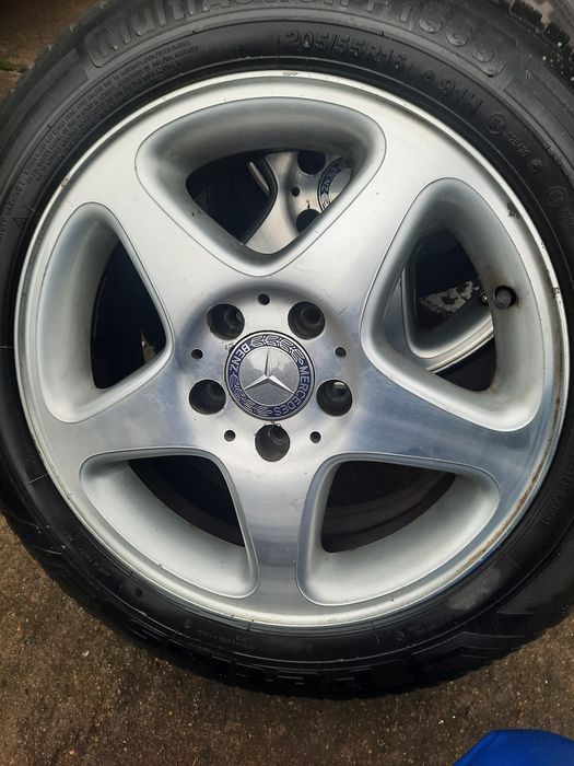 Гуми с джанти Mercedes 205/55/16