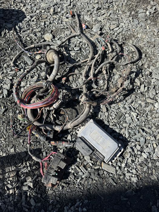 Эбу компьютер январь коса проводка 8ми клоп