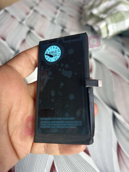 Чисто нова батерия за IPhone 14 неотваряна