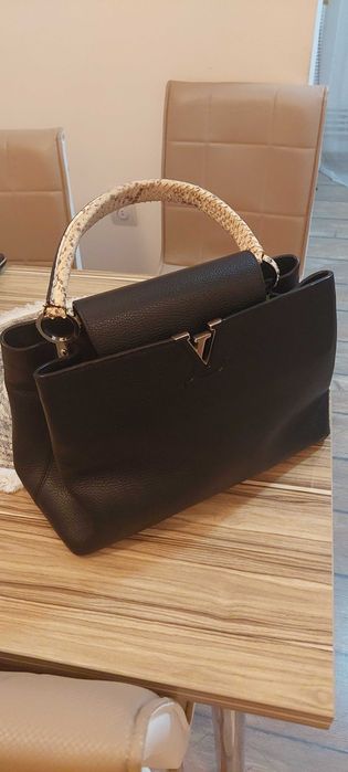 Geantă Louis Vuitton