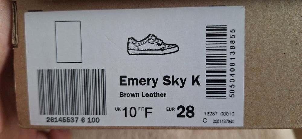 НОВИ, 28 н-р, КОЖЕНИ маратонки Clarks, момче/момиче