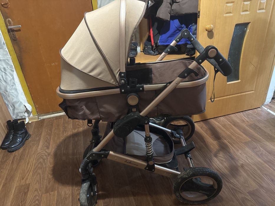 Коляска для ребенка