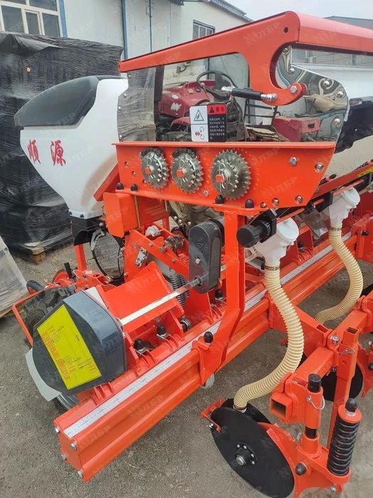 Пропашная сеялка Premium 8DF