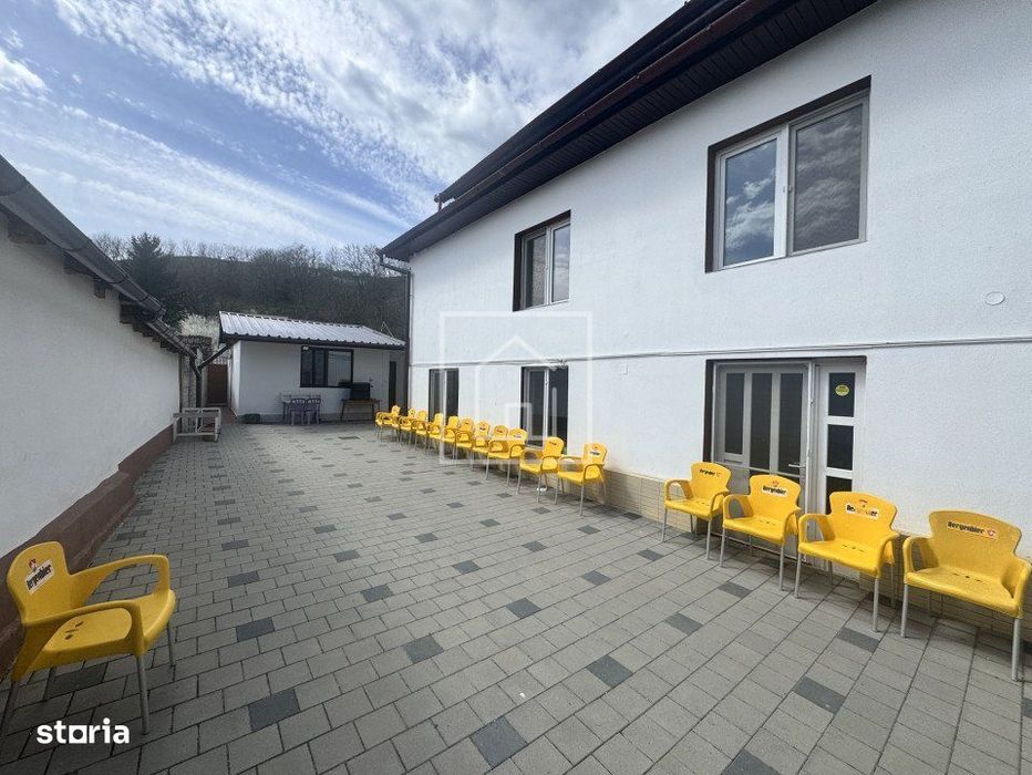 Afacere la cheie: Camin batrani 1143mp, Jacuzzi, Sauna, 0% Comision