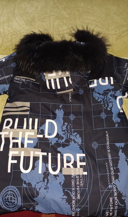 Продам зимнюю куртку.