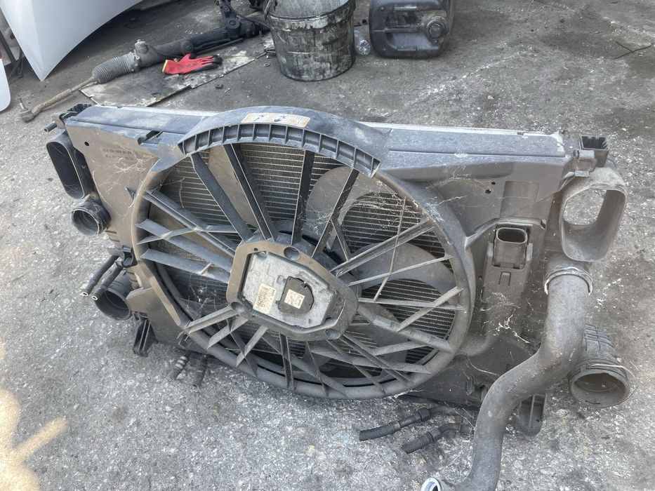 Мерцедес w211 w219 320cdi / 350 cdi Радиатор , Перка , Кулер