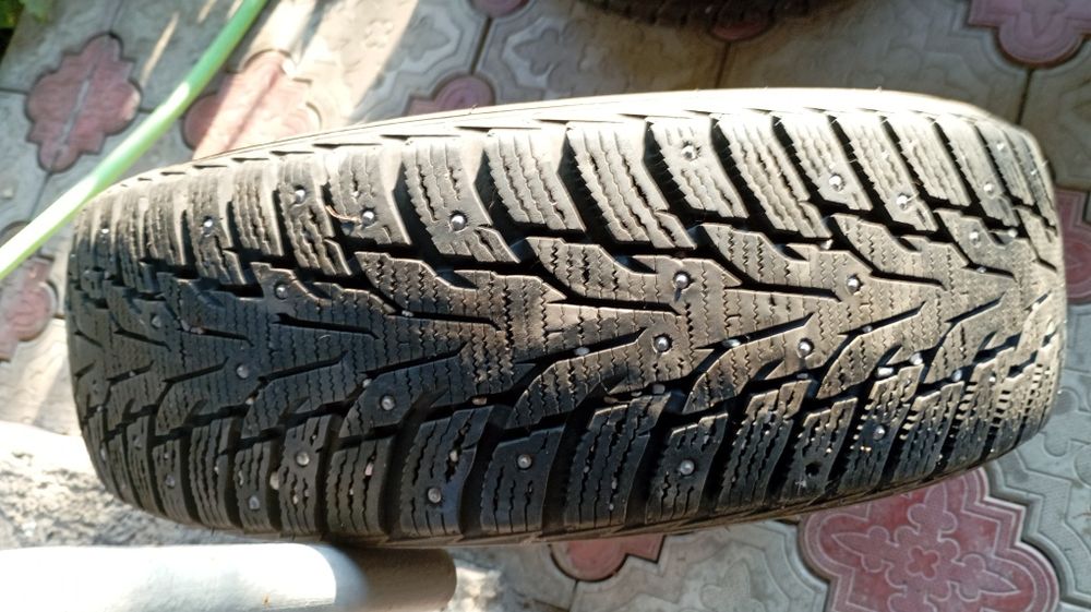 Продам 4 б/у шины 195/65 R15