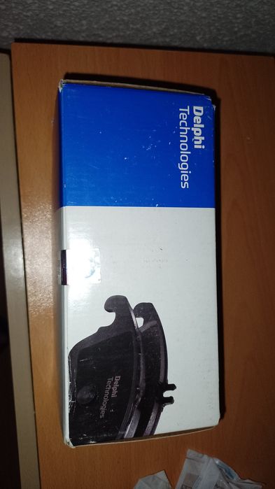 Plăcute frâna față