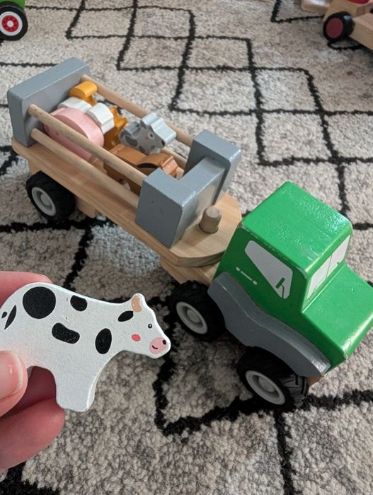Set mașini lemn și pista