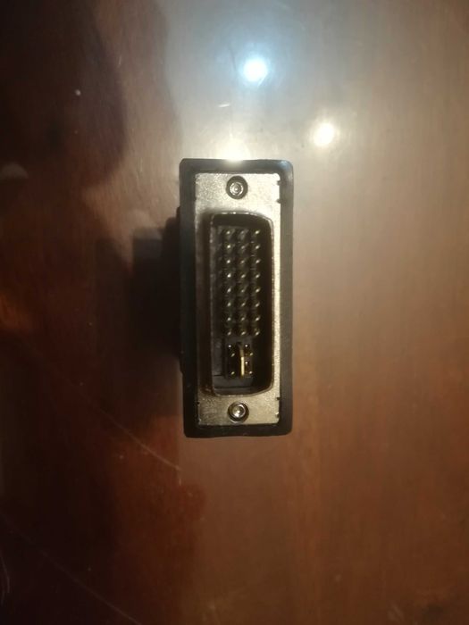 LCD монитор Lite-On  15''  с  вградени говорители и  преходник DVI