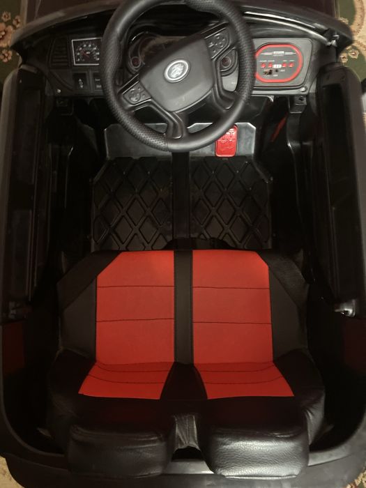 Машина Lexus новое