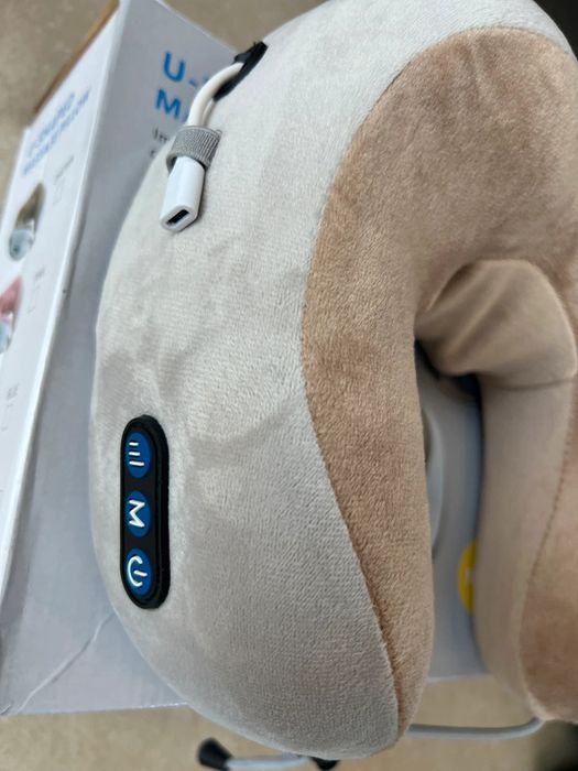 Perna masaj cu spuma memorie, vibratii, suport gat