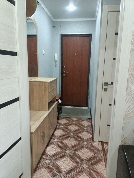 Продам 2х комн  квартиру