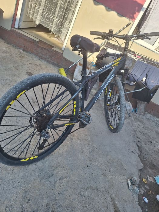 Продавам почти чисто ново колело