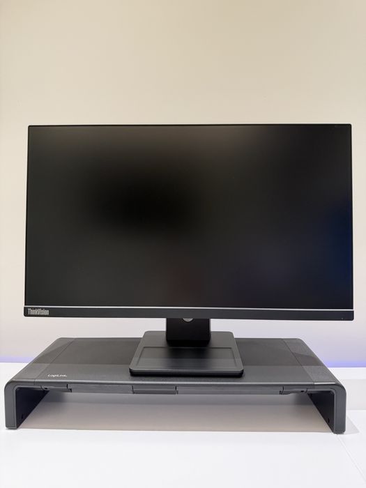 Монитор 23.8” Lenovo ThinkVision