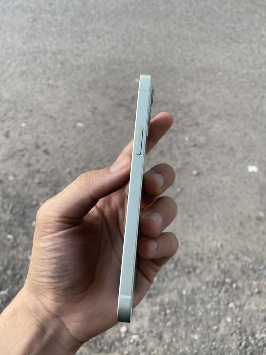Iphone 12 sotiladii