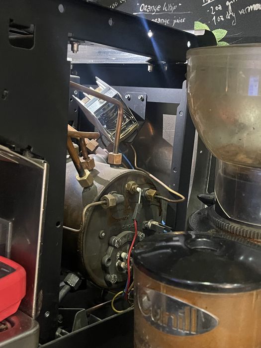 Продам Кофемашину