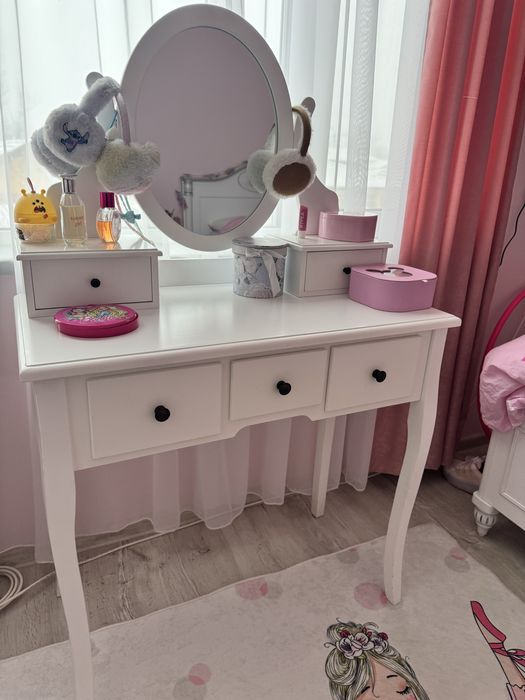 Тоалетка детска/за гримиране