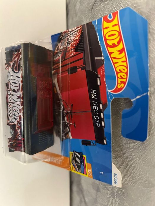 Моделькa Hot Wheels Ain't Fare-Treasure Hunt