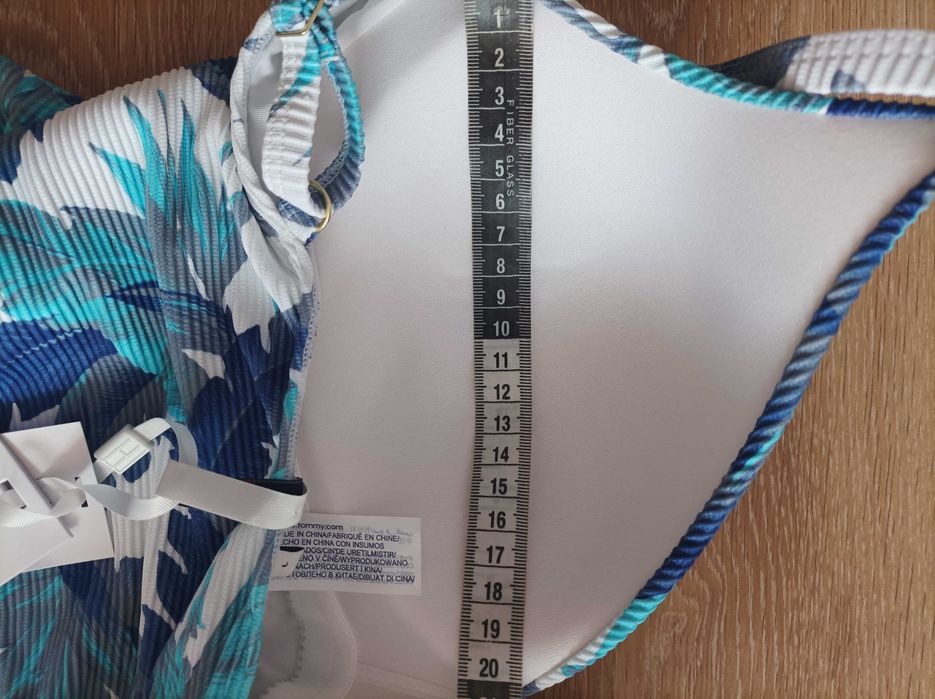 Tommy Hilfinger Нов цял бански