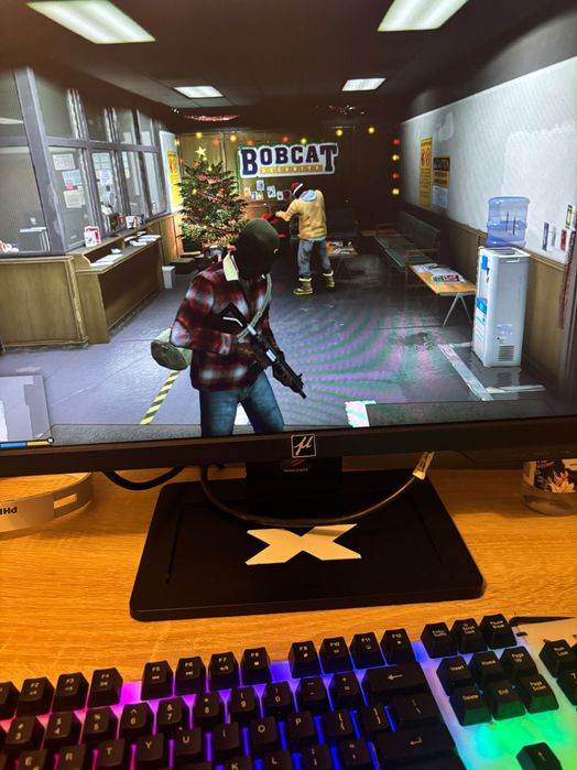 Calculator pc gaming cu monitor