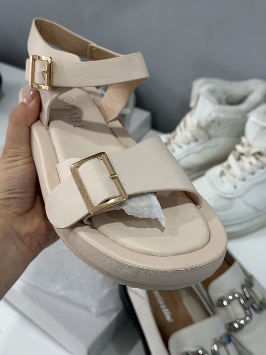 Каждая по 5000тг