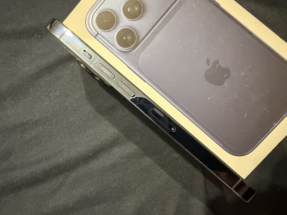 iPhone 13 Pro 128 GB NEVERLOCKED foarte bine întreținut și în stare excelentă