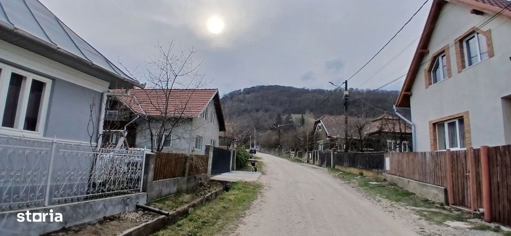 Exclusivitate! Casa individuala cu pozitie buna in Moldovenesti-Cluj