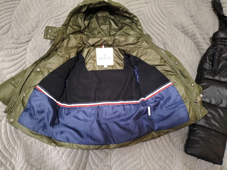 Продам детскую куртку