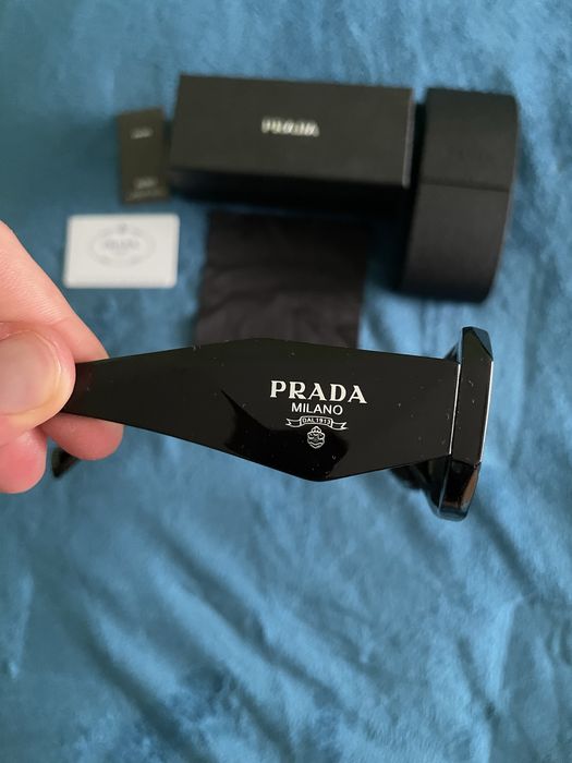 Ochelari de soare prada