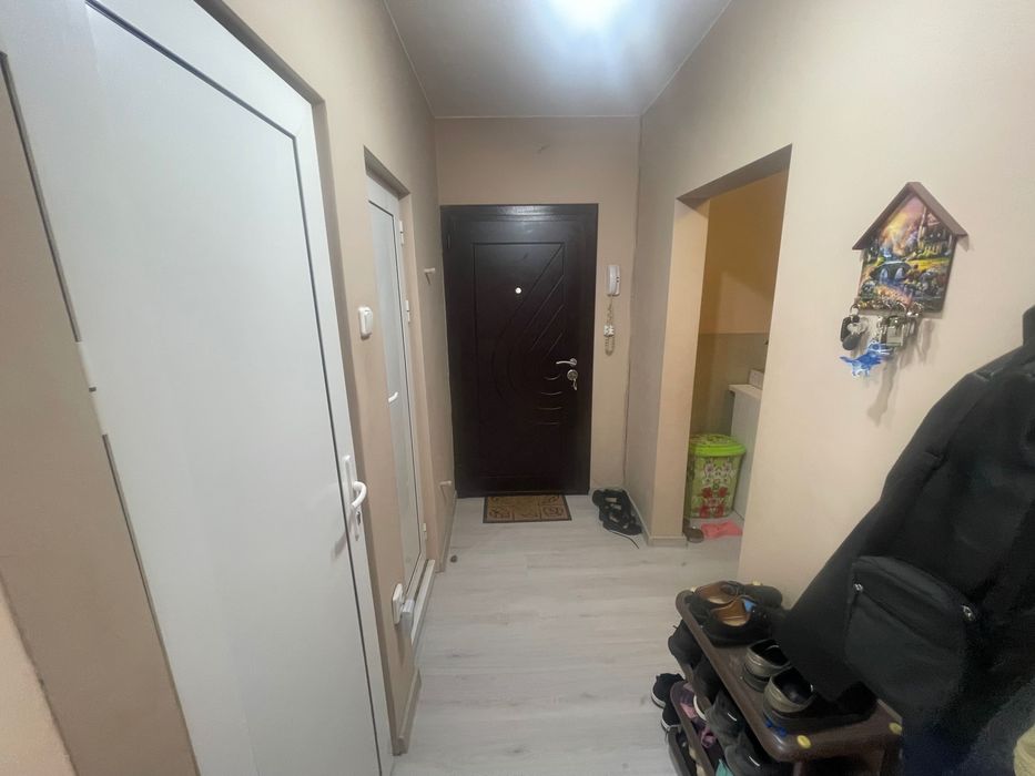 Продава се Тристаен апартамент в Плевен, Сторгозия - 75 кв.м за 1500 €/кв.м - Снимка #2