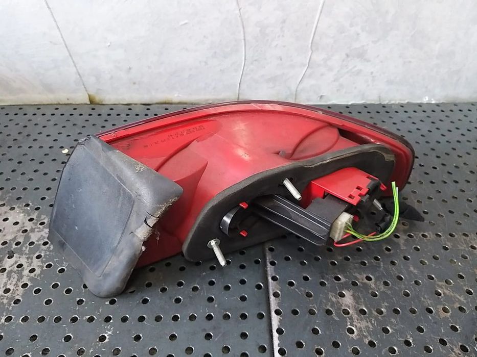 Stop tripla lampa stanga aripa alfa romeo 159 939 50504821