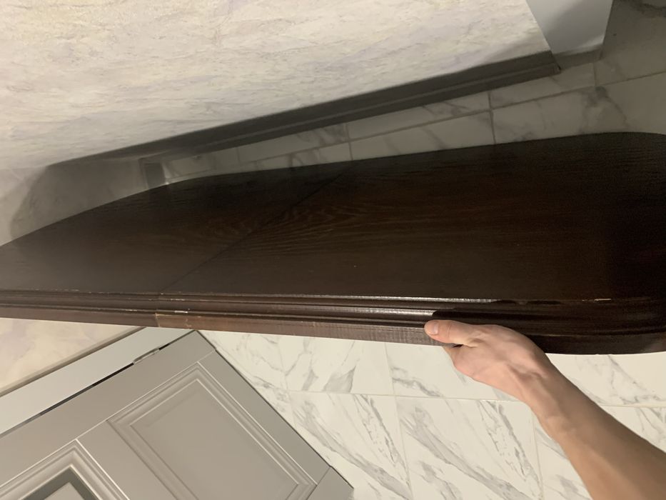 Продается стол со стульями