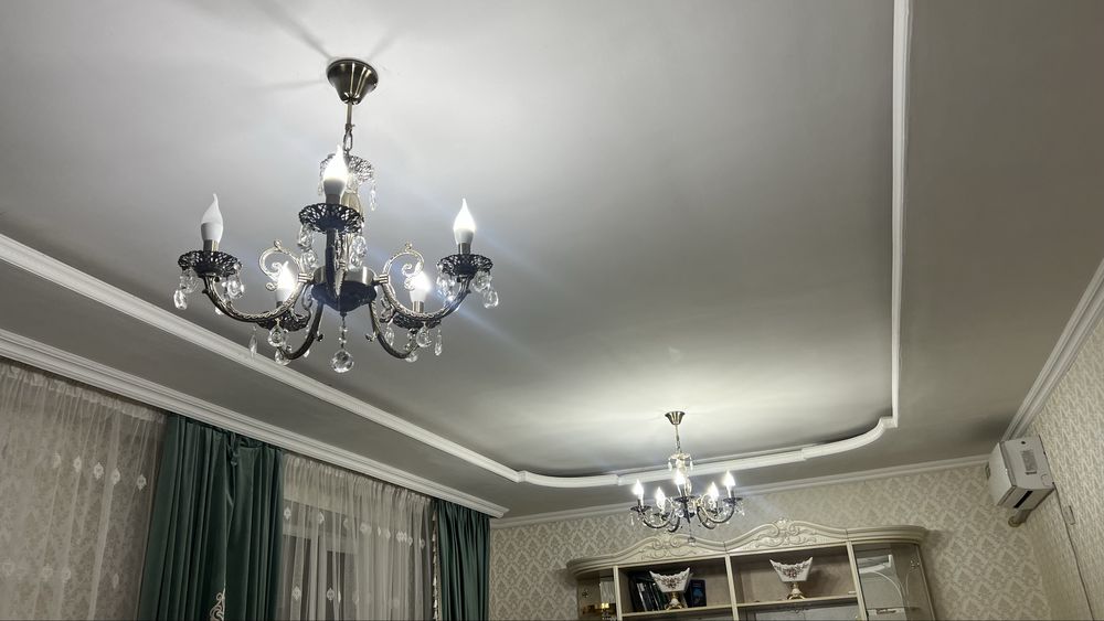 люстрдля гостиной 2 штук