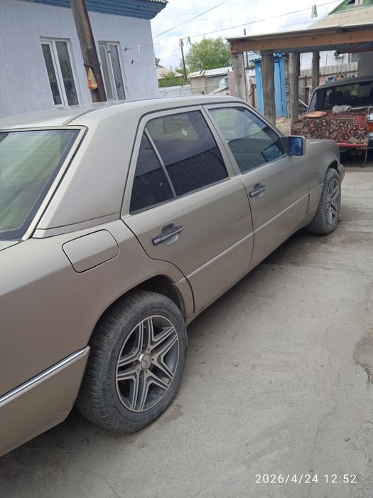 Продам мерседес ешка 124