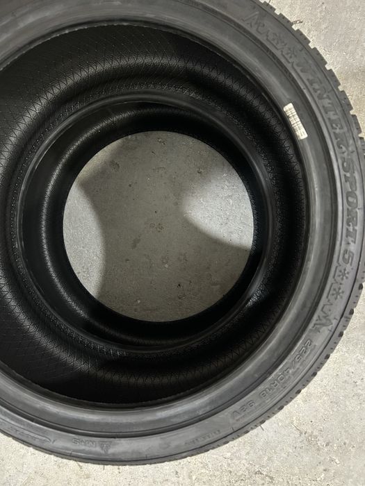 Anvelope iarna Noi Dunlop 225/40 R18 dot 2024