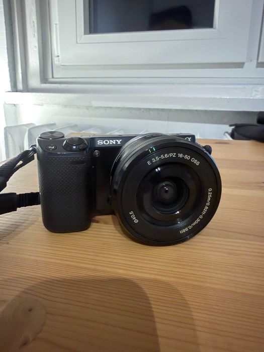 Sony Alpha + 16-50mm OSS + чанта