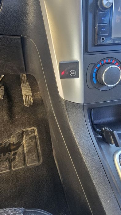 Продавам шевролет каптива