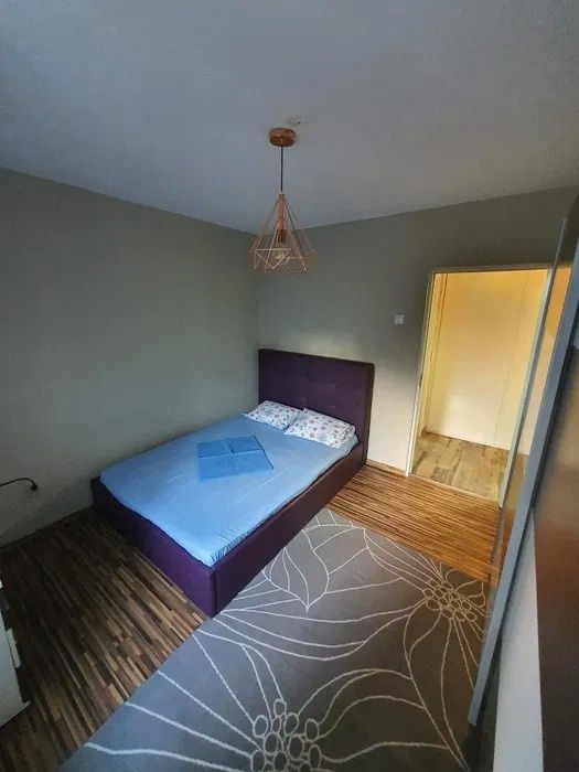 Propietar , Inchiriez apartament 2 camere Decomandat -Campus -Ciresica