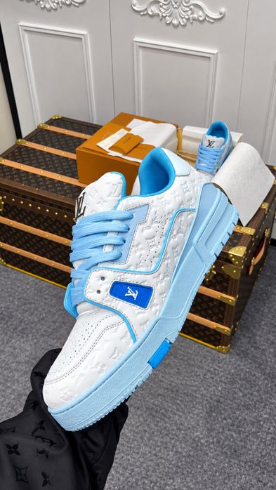 Adidasi LV baby blue, full box, saculet, certificay