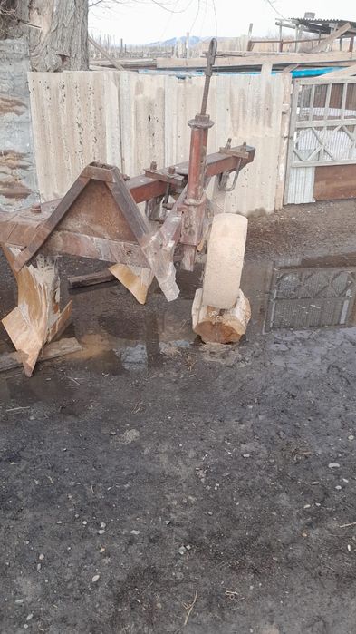 Продам плуг трёх корпусный