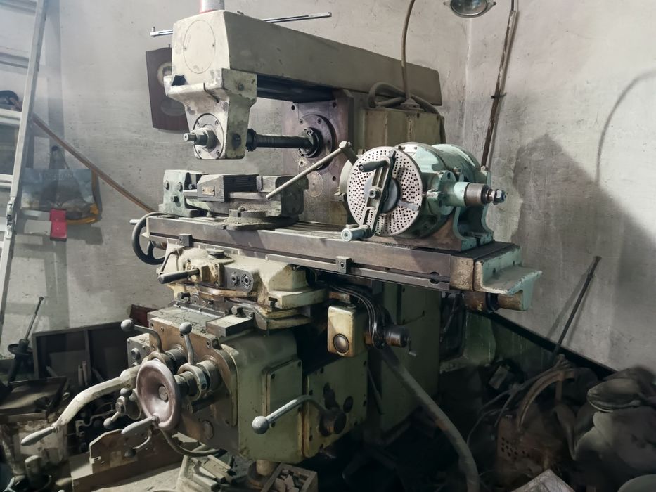 Фрезерный станок