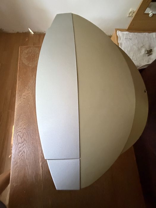 TV Westwood cu tub