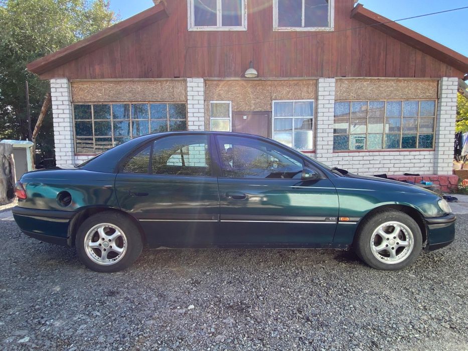 Opel Omega B 2.5