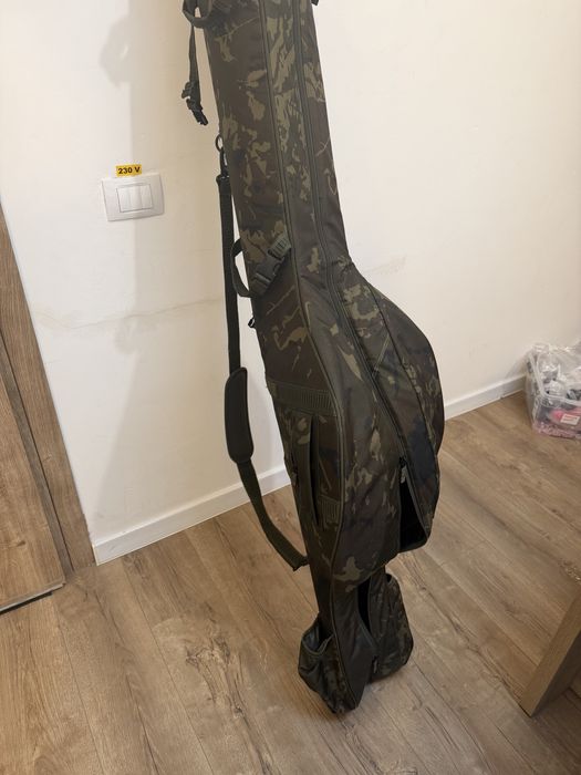 Husa tripla rigida Nash Subterfuge 10ft