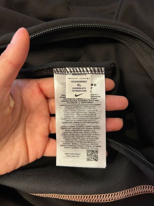 Compleu Nike Tech Black (marimi: S, M, L, XL, XXL)