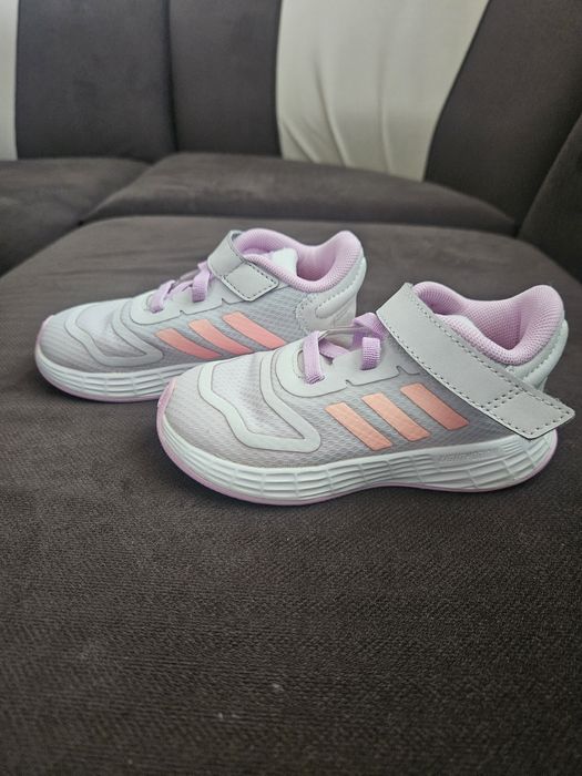 Маратонки Adidas