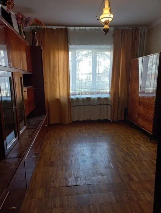2/2/5. Спутник 15, Янгихает р. (Сергели). Дом панельный, квартира 57м²