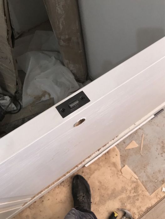 Установка дверей