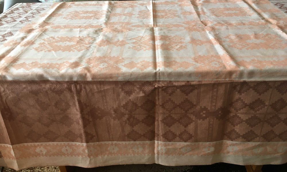Покривка ленен жакард за правоъгълна маса 173 х 143 с